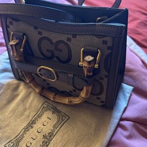 Brown Wooden Handle Gucci Purse